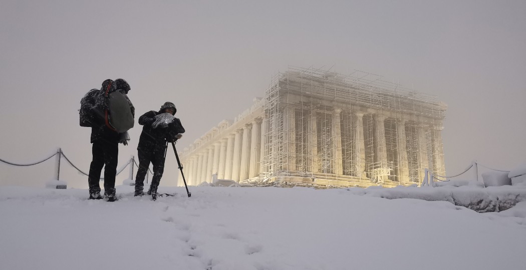 acropolis snow