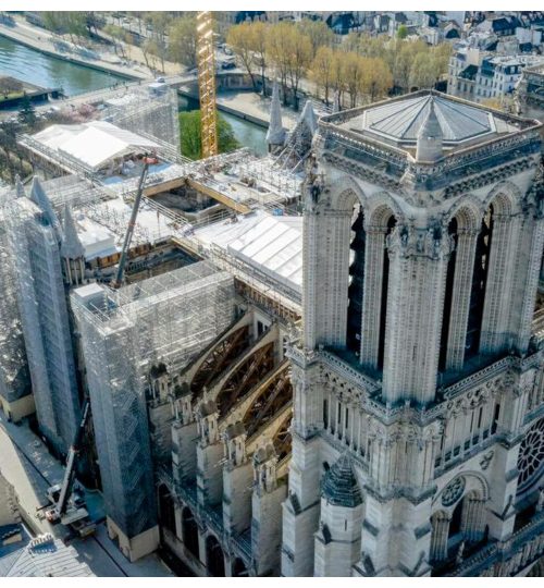 Notre_Dame_Emmanuel_Macron